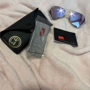 Ray ban sunglasses with case and cleaning cloth
